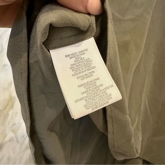 Joie x-small 100% silk tank top camisole olive green v-neck luxury fall neutral - Picture 7 of 7